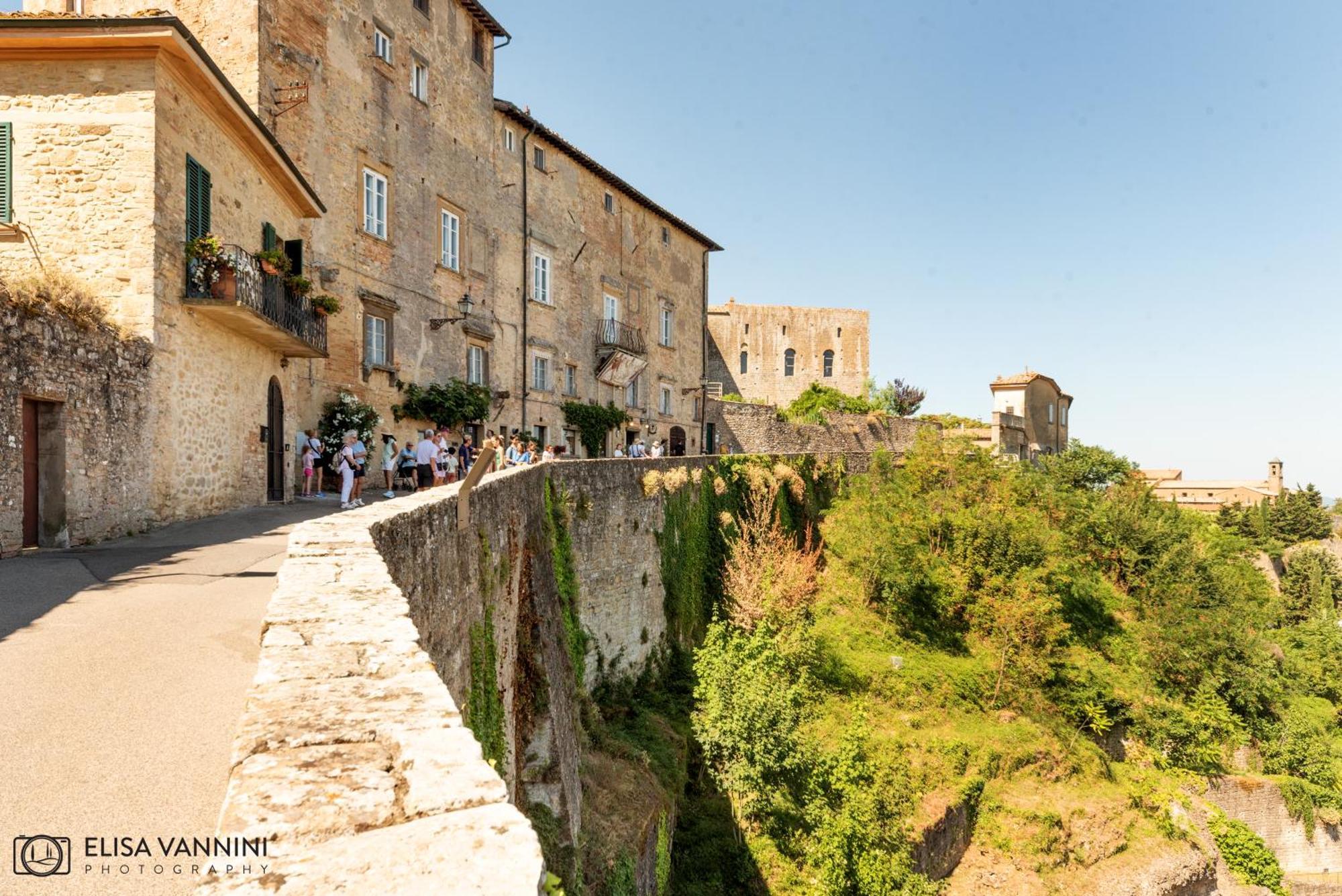 A Casa Di Rache & Bea Apartment Volterra Exterior photo